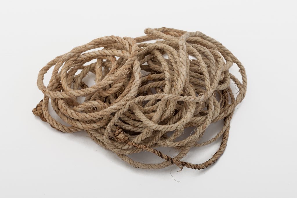 Rope for tying up the men’s ponytails – the weave is called ‘diyequei’