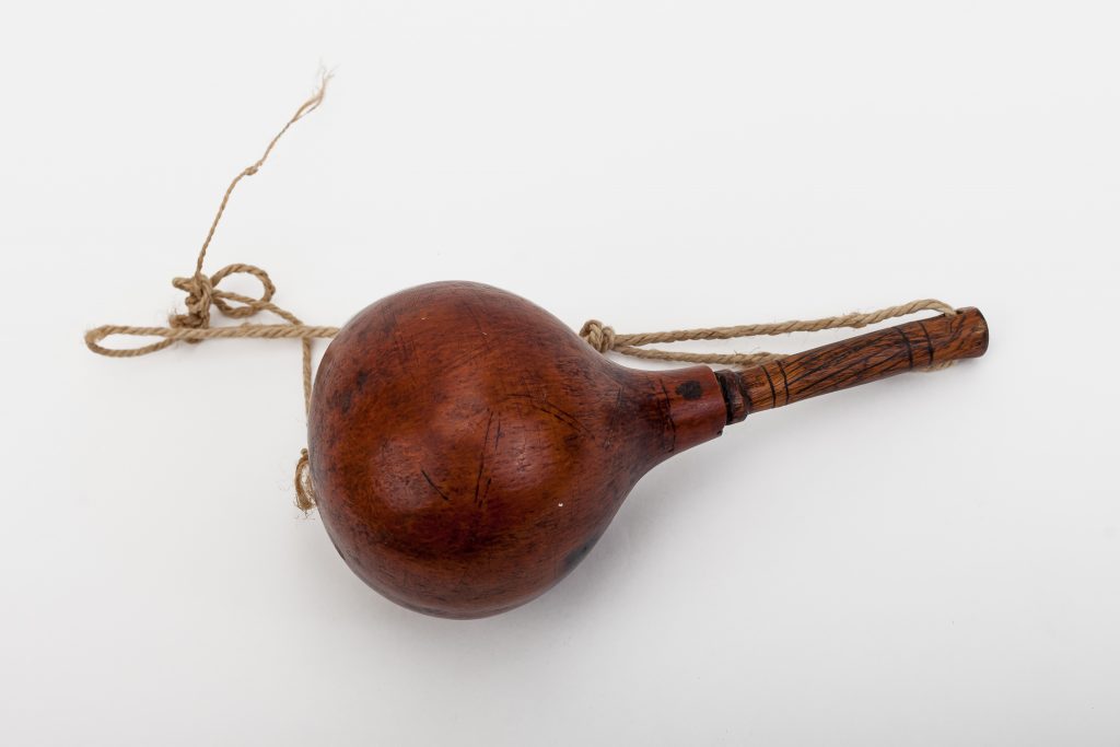 Rattle made of gourd.