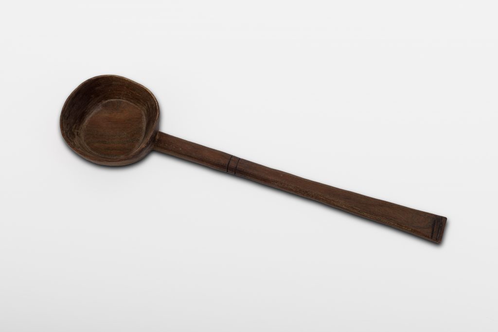 Wooden spoon (the bowl of the spoon is round).